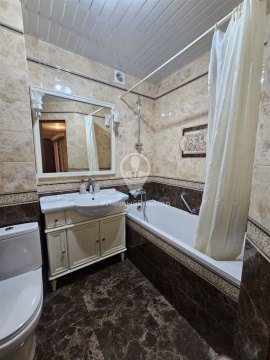 3-к квартира, 6/9 эт., 60м²