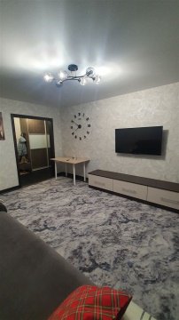 1-к квартира, 10/10 эт., 44м²